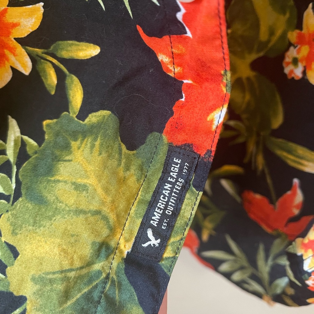 American Eagle Tropical Button Down - image 3